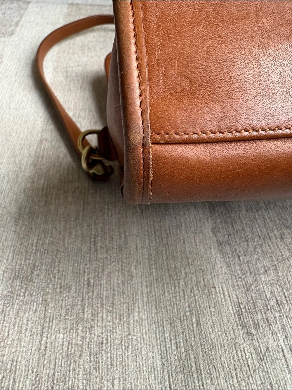 COACH Vintage Court British Tan Leather Crossbody Shoulder Bag Satchel 9870